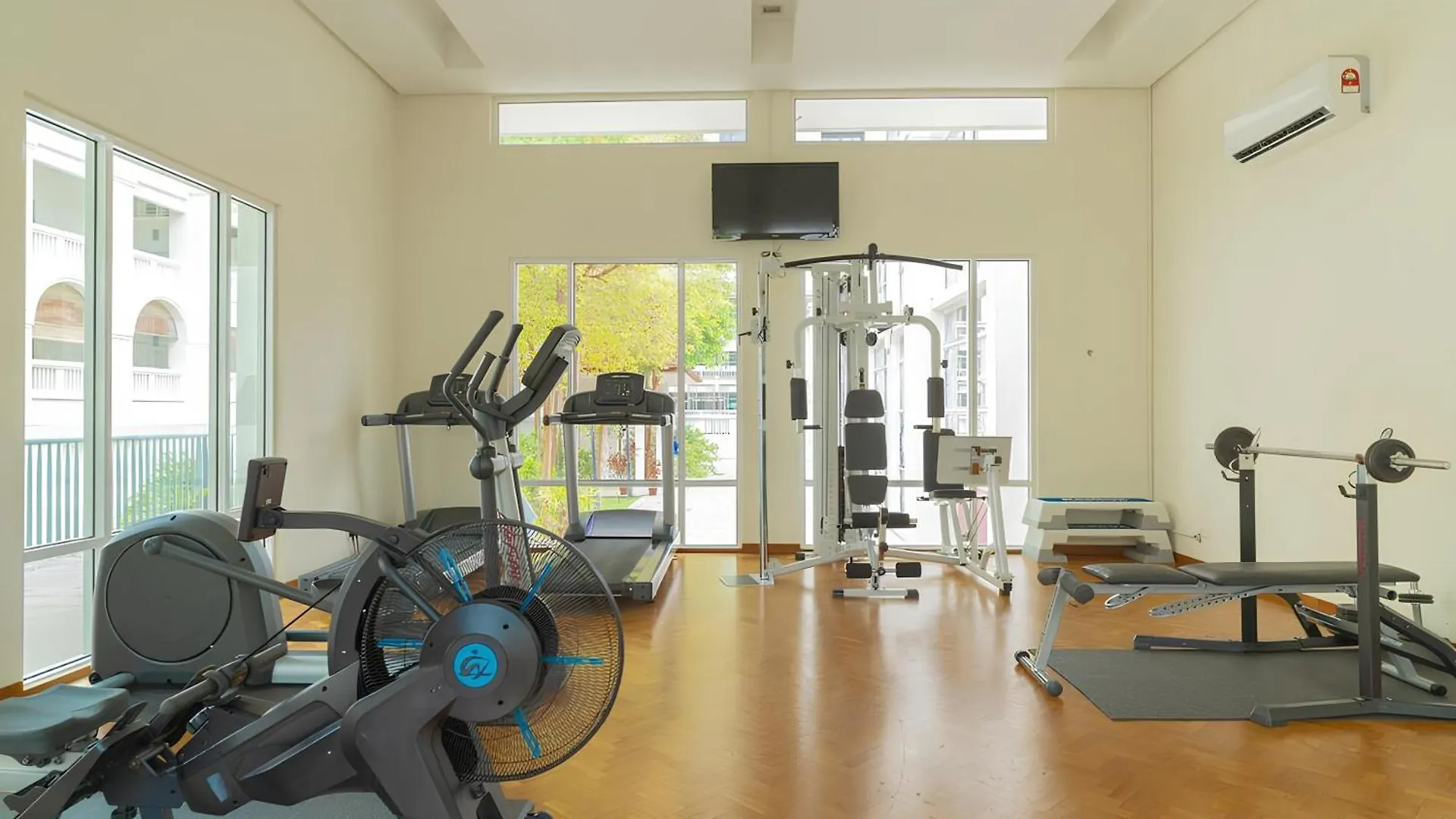 Apartment Straits Quay Suite L Your Ideal Stay Straits Quay Tanjung Tokong Malaysia