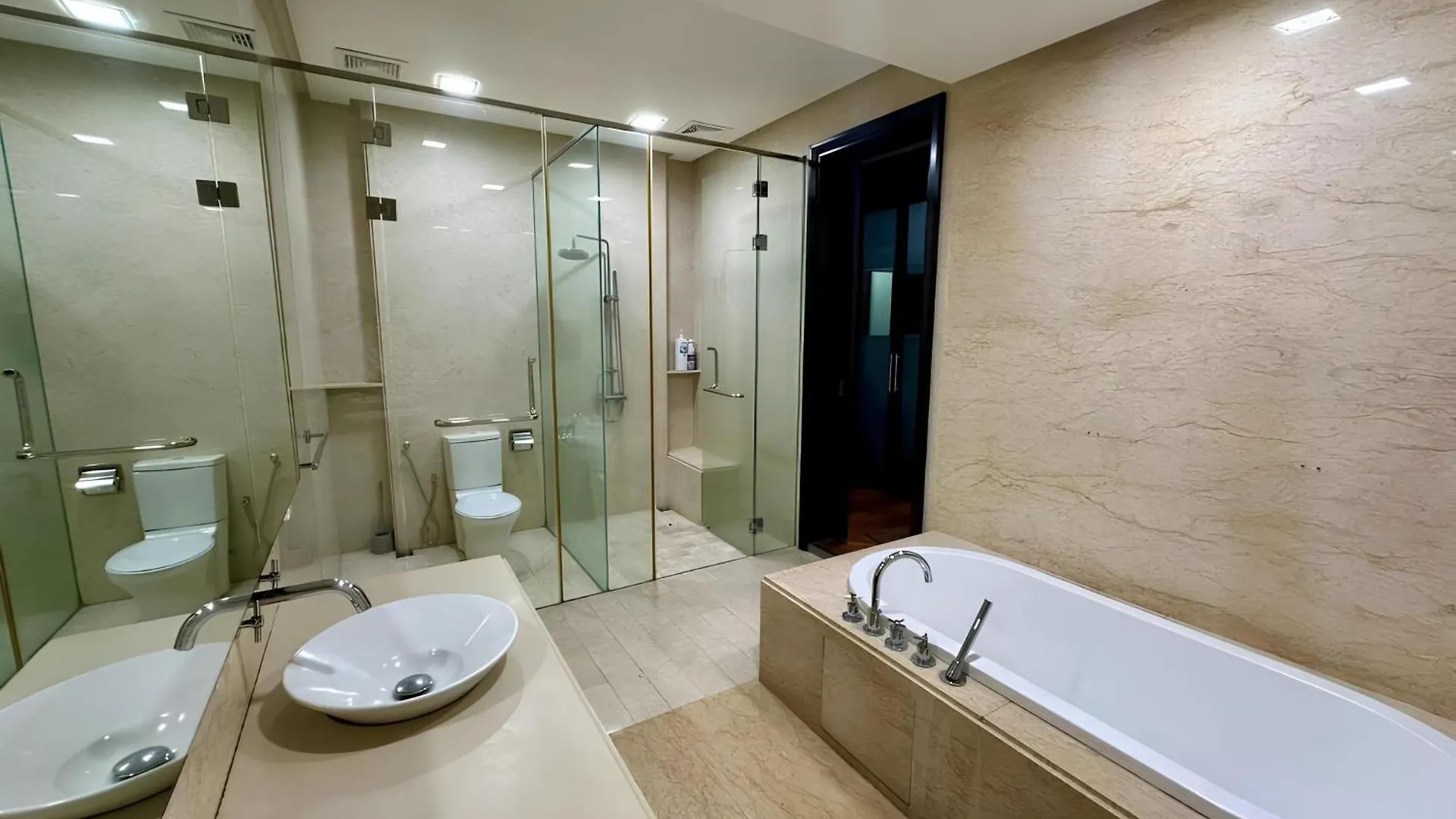 Straits Quay Suite L Your Ideal Stay Straits Quay Tanjung Tokong Malezja