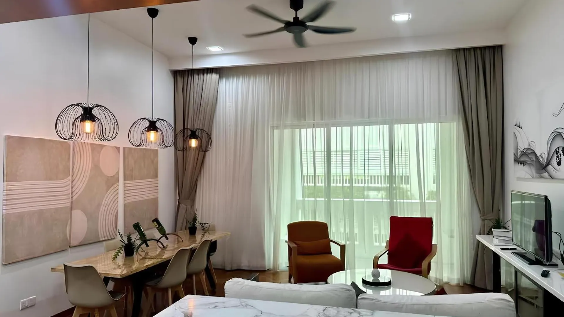 Straits Quay Suite L Your Ideal Stay Straits Quay Tanjung Tokong 0*,  Malezja